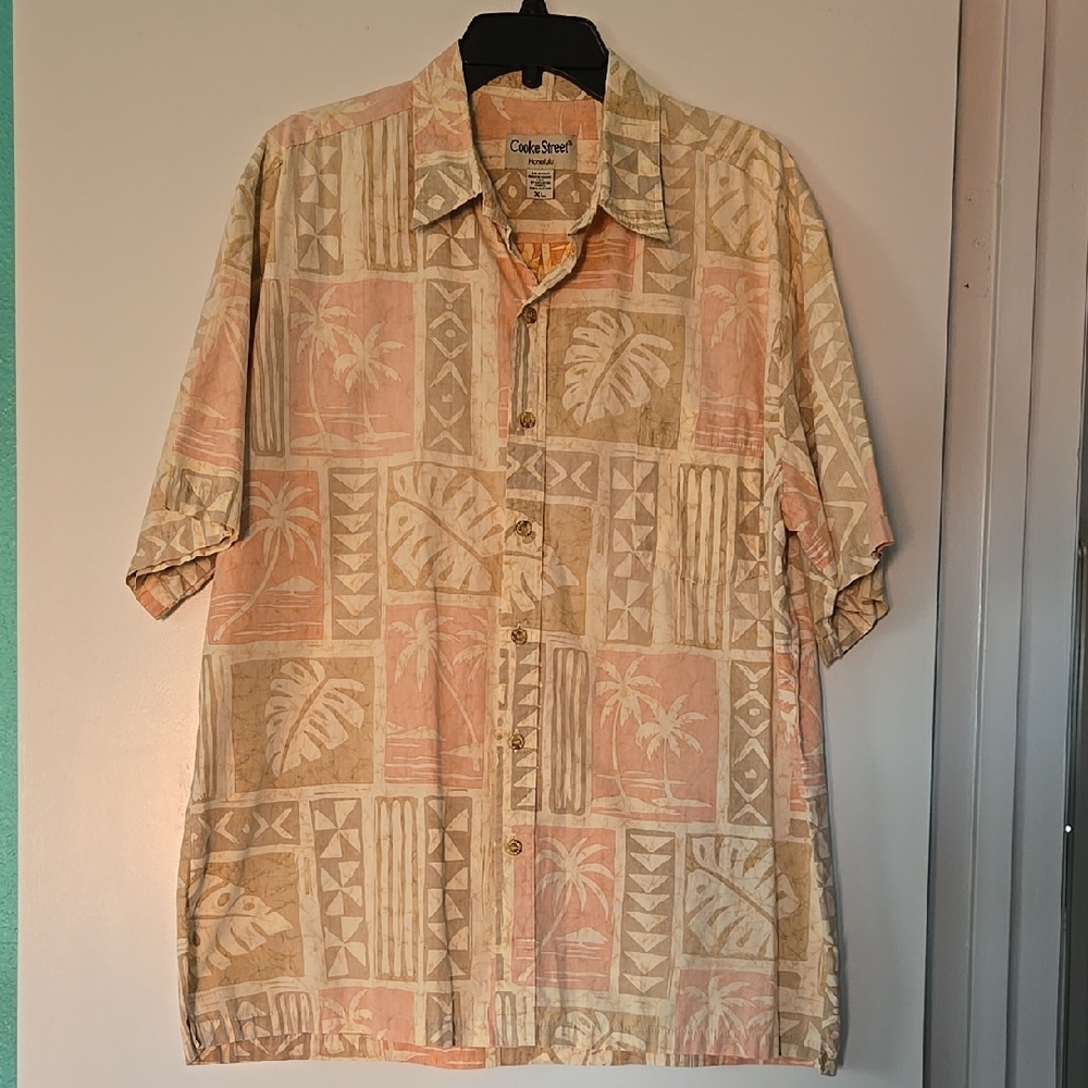 Vtg Cooke Street Honolulu Coral and Beige Tropical Design Button-Up Shirt Sz XL